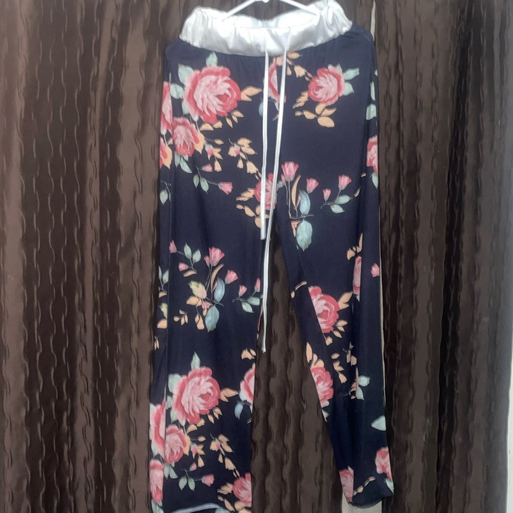 Wide leg, light weight floral print pants